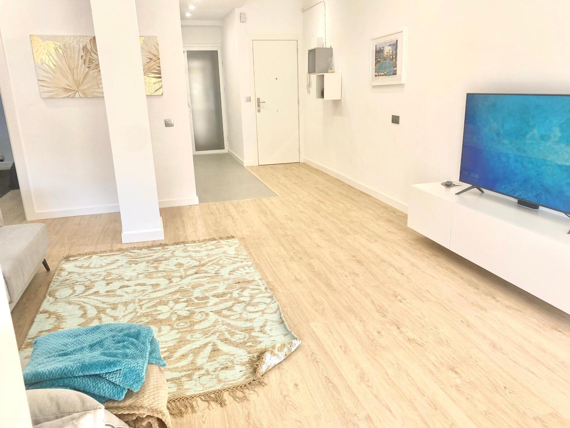 Barcelona Chic Apartments- Free Parking - 10 Min From Bcn City Centre By Metro Bagian luar foto